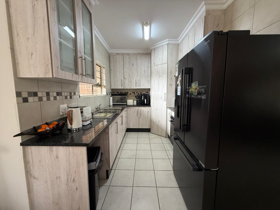 3 Bedroom Property for Sale in Waterval East North West